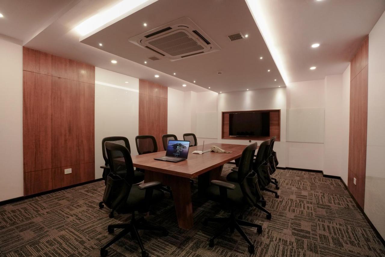 The Pommels Business Hotel Bangalore Eksteriør bilde