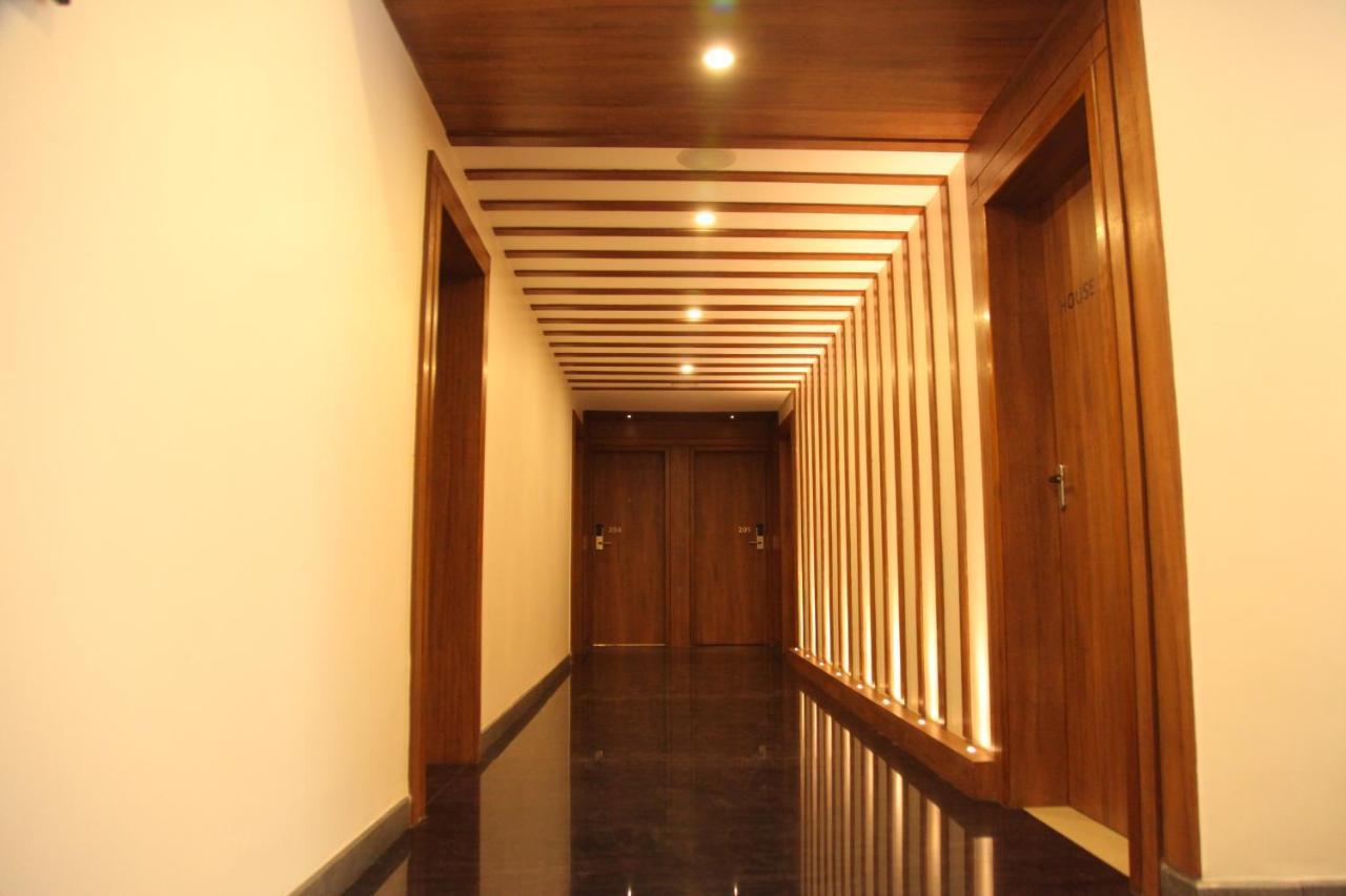 The Pommels Business Hotel Bangalore Eksteriør bilde